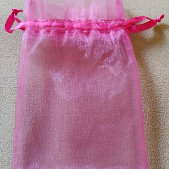 New Breast Cancer Awareness 4 Piece Gift Bag: Emery Board, Lotion, Gel Pack, Bag - Picture 11 of 11